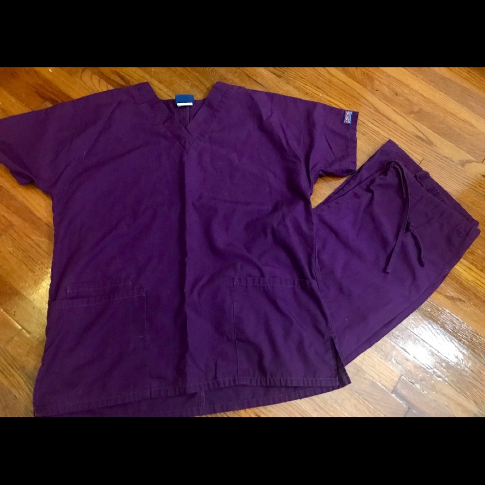 Cherokee scrub set